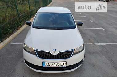 Хэтчбек Skoda Rapid 2015 в Ужгороде