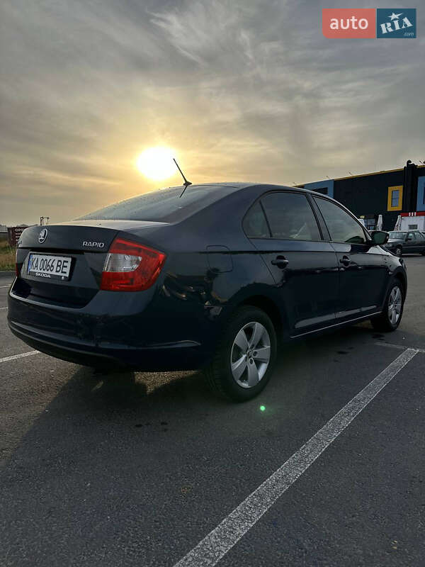 Лифтбек Skoda Rapid 2016 в Киеве