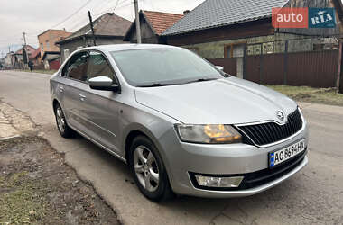 Хетчбек Skoda Rapid 2013 в Рахові