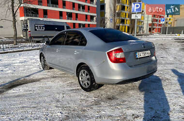 Лифтбек Skoda Rapid 2013 в Киеве