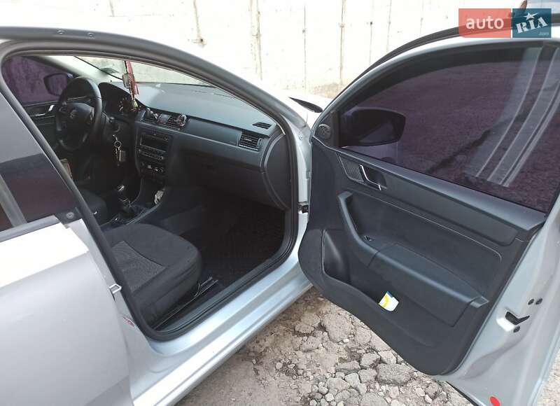 Лифтбек Skoda Rapid 2013 в Киеве