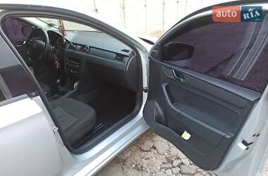Лифтбек Skoda Rapid 2013 в 