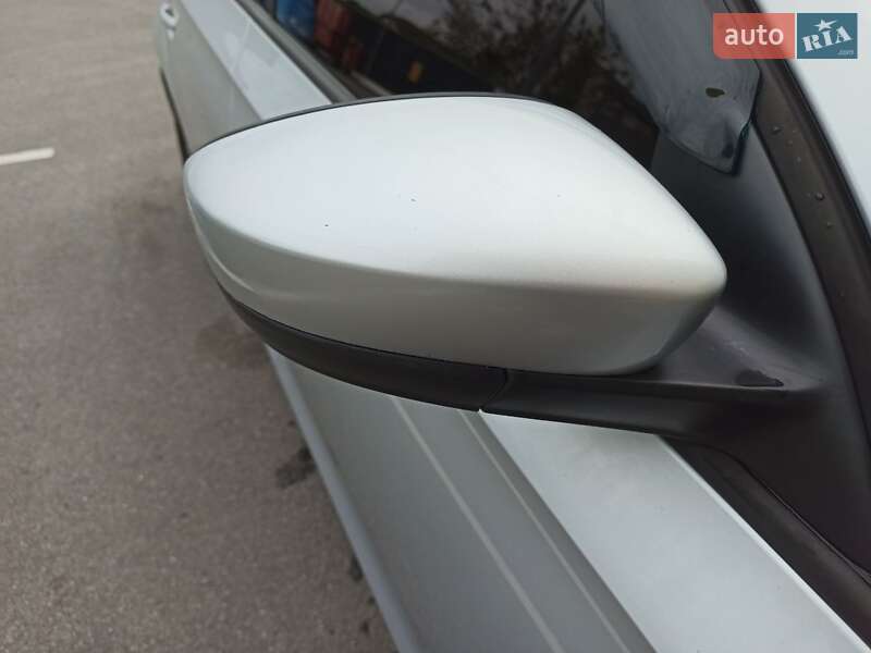 Лифтбек Skoda Rapid 2013 в Киеве