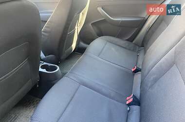 Лифтбек Skoda Rapid 2013 в 