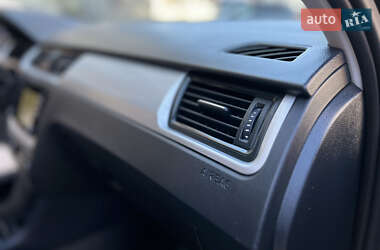 Хэтчбек Skoda Rapid 2016 в 