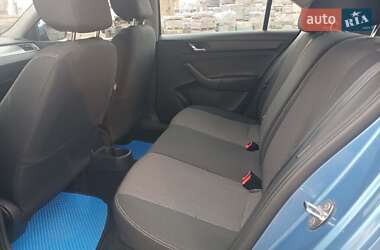 Лифтбек Skoda Rapid 2013 в 