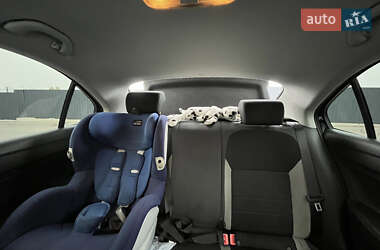 Лифтбек Skoda Rapid 2017 в 