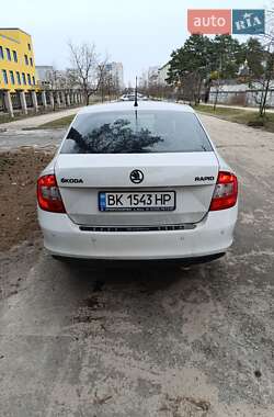 Лифтбек Skoda Rapid 2013 в 