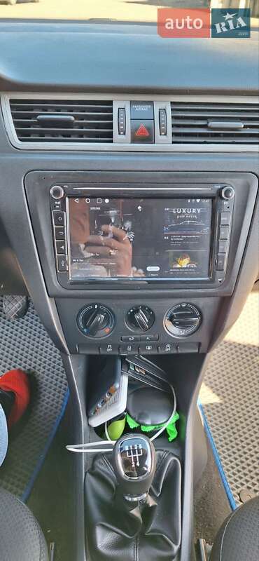 Лифтбек Skoda Rapid 2013 в Львове