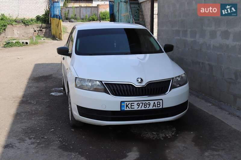 Хэтчбек Skoda Rapid 2015 в Днепре фото 2 Хэтчбек Skoda Rapid 2015 в Днепре