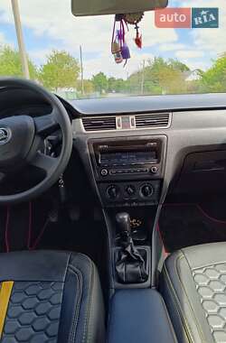 Хэтчбек Skoda Rapid 2013 в 