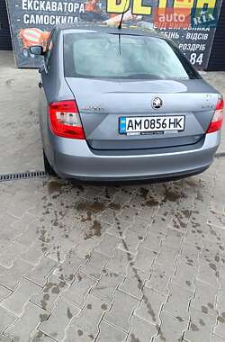 Хэтчбек Skoda Rapid 2013 в 