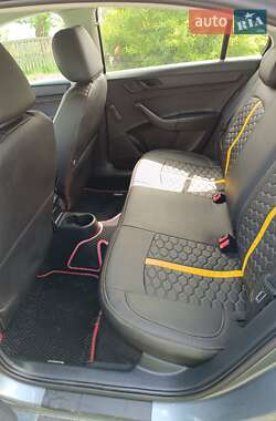 Хэтчбек Skoda Rapid 2013 в 