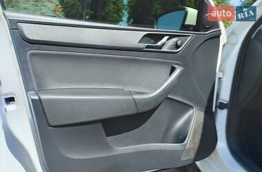 Ліфтбек Skoda Rapid 2015 в 