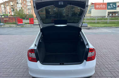 Лифтбек Skoda Rapid 2015 в 