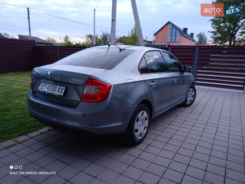 Ліфтбек Skoda Rapid 2013 в Києві фото 6 Ліфтбек Skoda Rapid 2013 в Києві