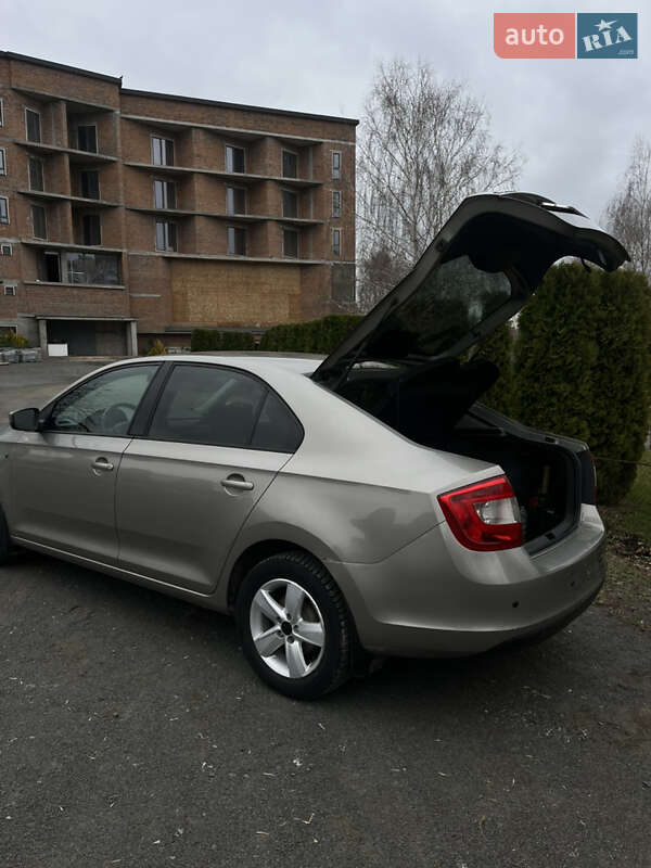 Ліфтбек Skoda Rapid 2013 в Хмельницькому