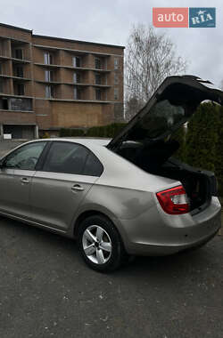 Лифтбек Skoda Rapid 2013 в 