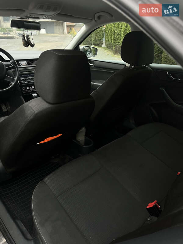 Ліфтбек Skoda Rapid 2013 в Хмельницькому