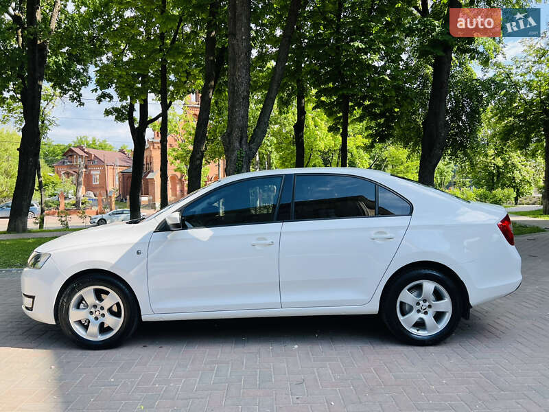 Ліфтбек Skoda Rapid 2013 в 