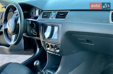 Ліфтбек Skoda Rapid 2013 в 