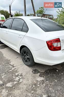 Лифтбек Skoda Rapid 2013 в 