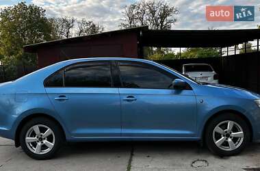 Лифтбек Skoda Rapid 2013 в 