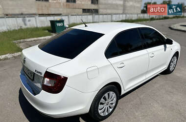 Лифтбек Skoda Rapid 2015 в 