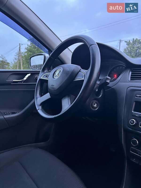 Хэтчбек Skoda Rapid 2013 в Черновцах фото 16 Хэтчбек Skoda Rapid 2013 в Черновцах