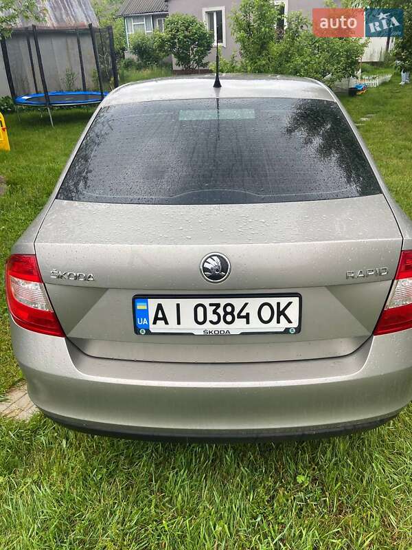 Лифтбек Skoda Rapid 2013 в Фастове