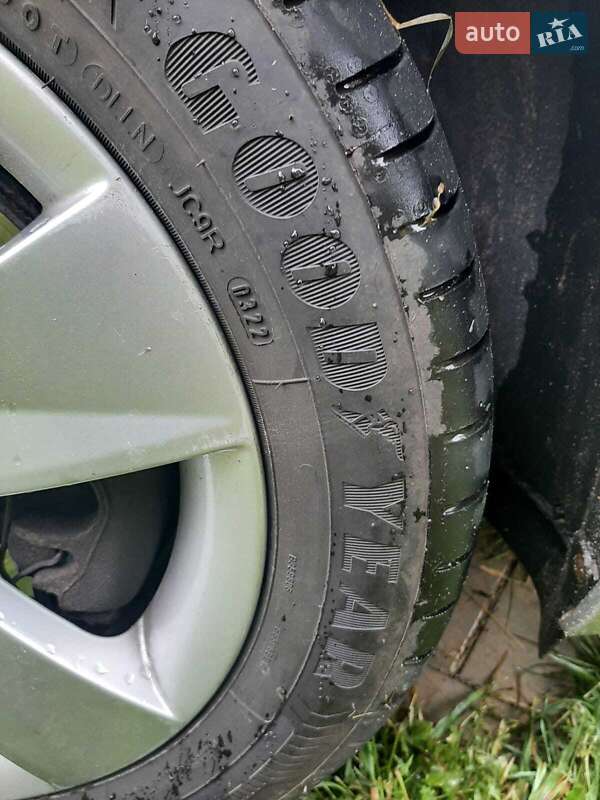 Лифтбек Skoda Rapid 2013 в Фастове