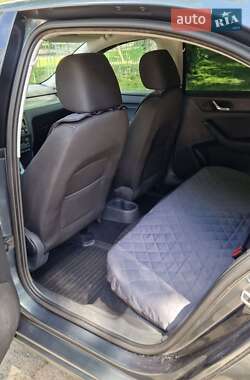 Ліфтбек Skoda Rapid 2014 в 