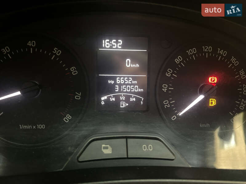 Лифтбек Skoda Rapid 2013 в Чернигове
