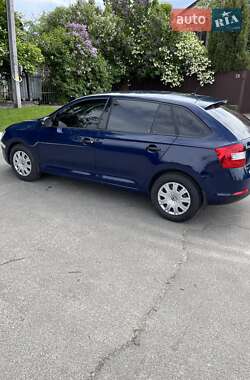 Хэтчбек Skoda Rapid 2015 в 