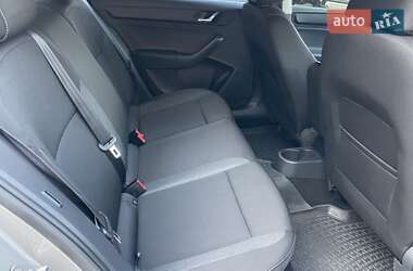 Лифтбек Skoda Rapid 2013 в 