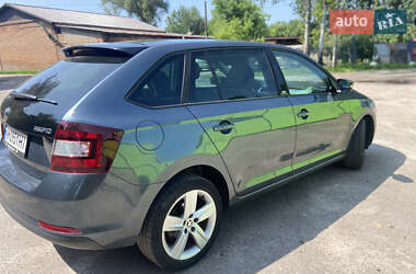 Хэтчбек Skoda Rapid 2015 в 