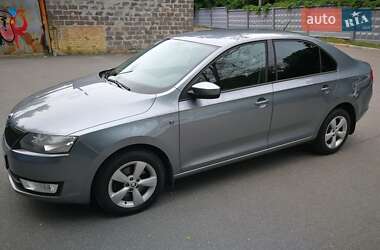 Лифтбек Skoda Rapid 2013 в Киеве