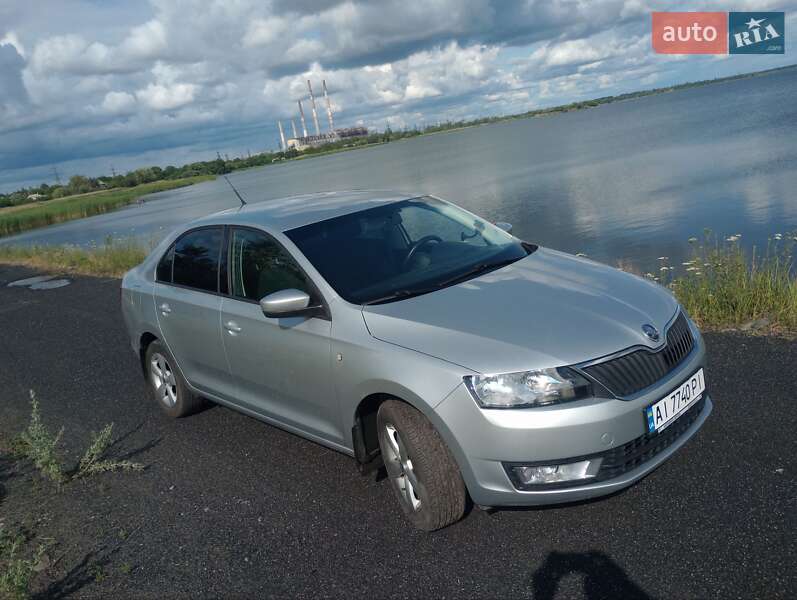Лифтбек Skoda Rapid 2013 в Змиеве