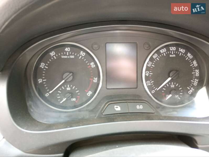 Лифтбек Skoda Rapid 2013 в Кропивницком