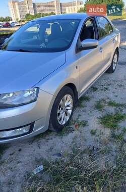 Лифтбек Skoda Rapid 2013 в 