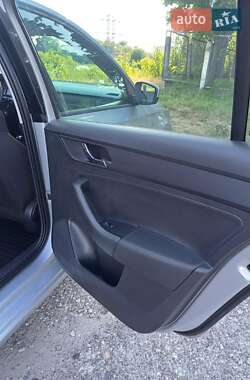 Лифтбек Skoda Rapid 2013 в 