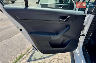Лифтбек Skoda Rapid 2013 в 