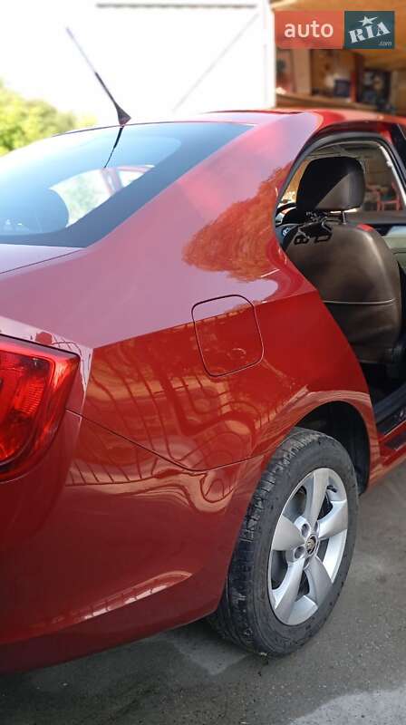 Лифтбек Skoda Rapid 2013 в Чигирине