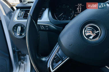Лифтбек Skoda Rapid 2013 в 