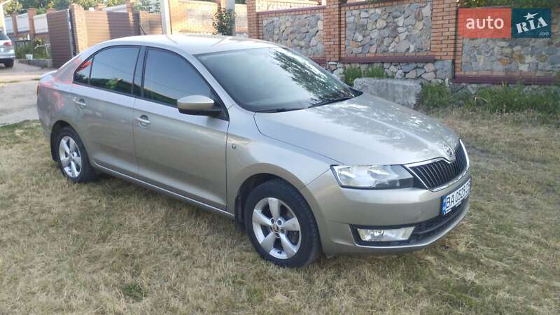 Лифтбек Skoda Rapid 2013 в Кропивницком