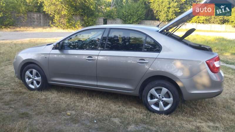 Лифтбек Skoda Rapid 2013 в Кропивницком