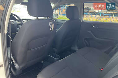 Лифтбек Skoda Rapid 2013 в 