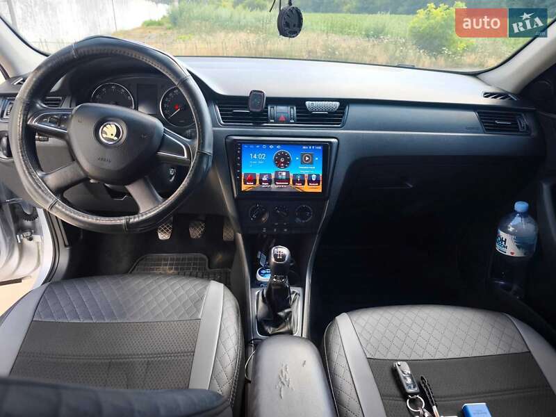 Лифтбек Skoda Rapid 2013 в Каменском