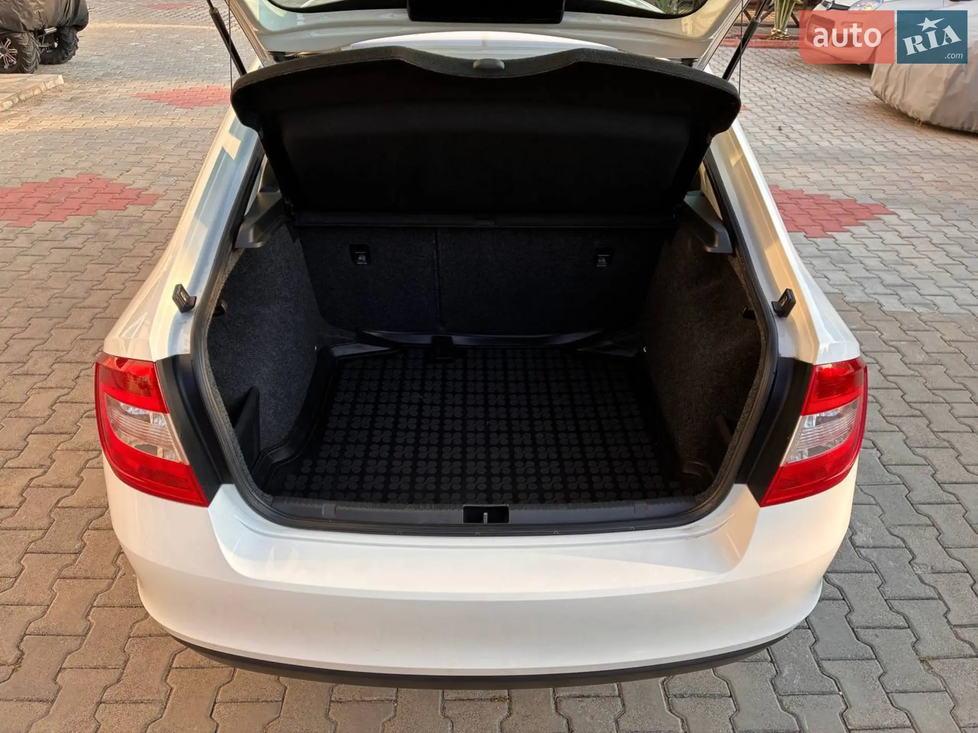 2013 Skoda Rapid - мініатюра 3