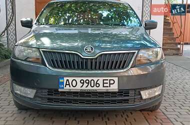 Хэтчбек Skoda Rapid 2015 в Мукачево